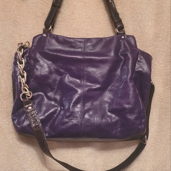 Elliott Lucca Handbag and Wallet - Picture 8 of 15